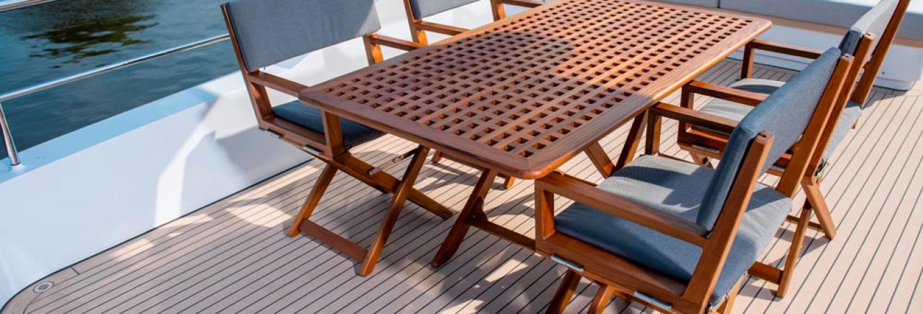 Teakwood boat furniture: from director's chair to folding table - ARC Marine