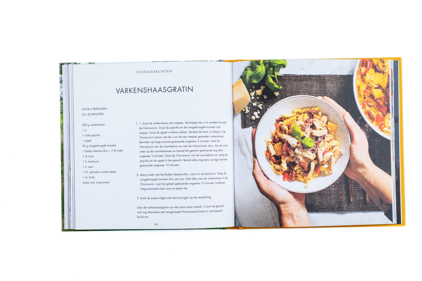 Omnia Kookboek met 46 hartige en zoete recepten voor de Omnia oven